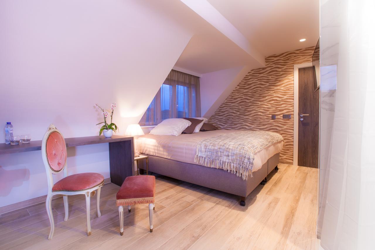 Sable D'O -Vlak Aan De Zee- Bed & Breakfast Mariakerke  Ngoại thất bức ảnh